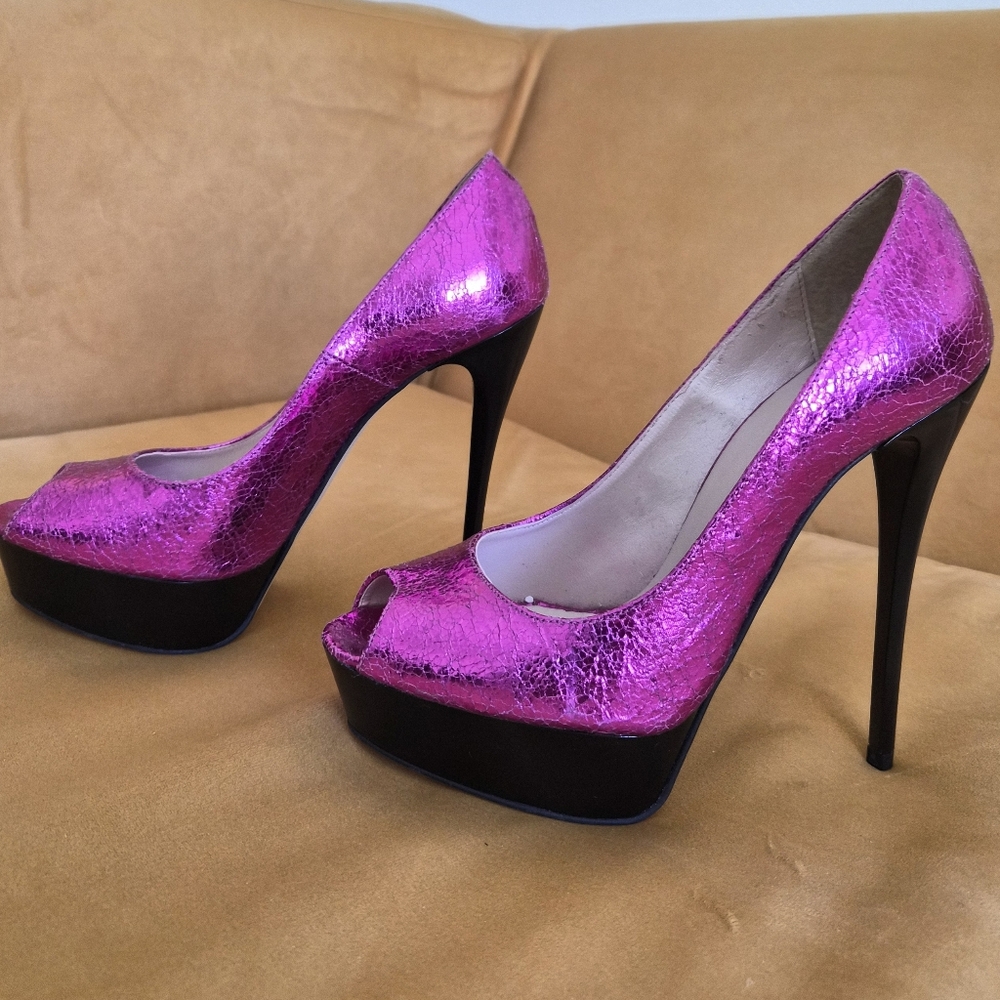 Italian Le Stelle Elegant Pink Peep-Toe Stilettos